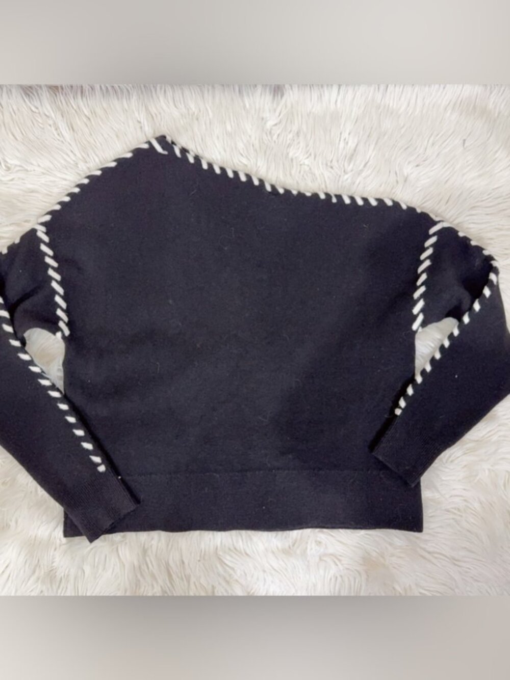 NWT Mon Renn Dahlia Off Shoulder Jumper Black Cream Size Small Chic Essentials - Picture 2 of 4